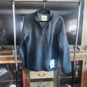 Wind river T-max Charge new with tags